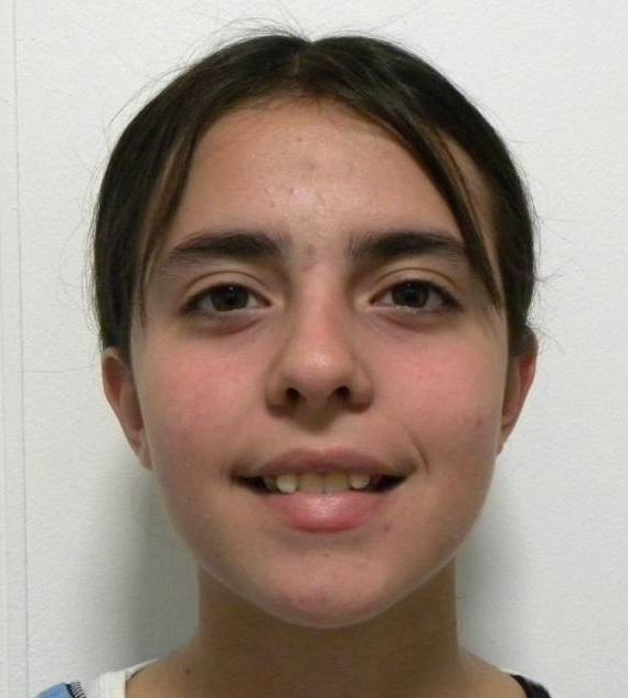 Frontal sonriendo