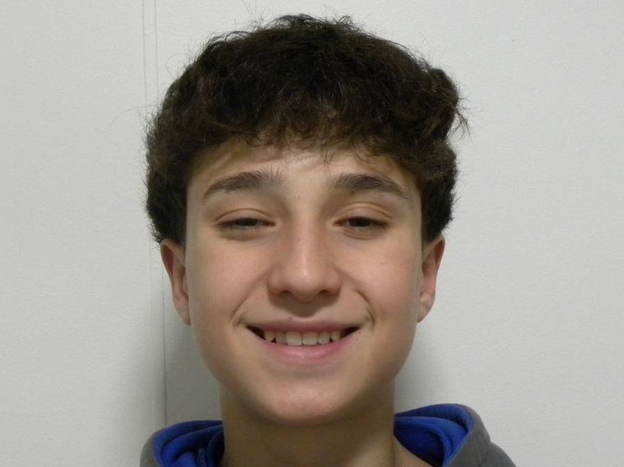 Frontal sonriendo
