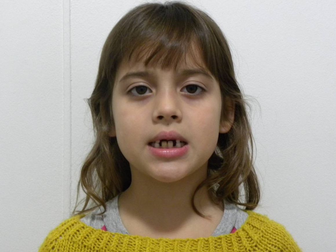 Frontal sonriendo