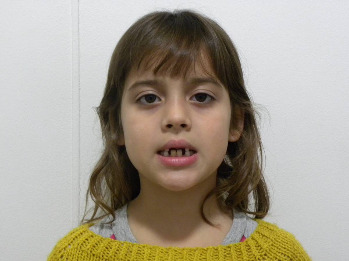 Frontal sonriendo